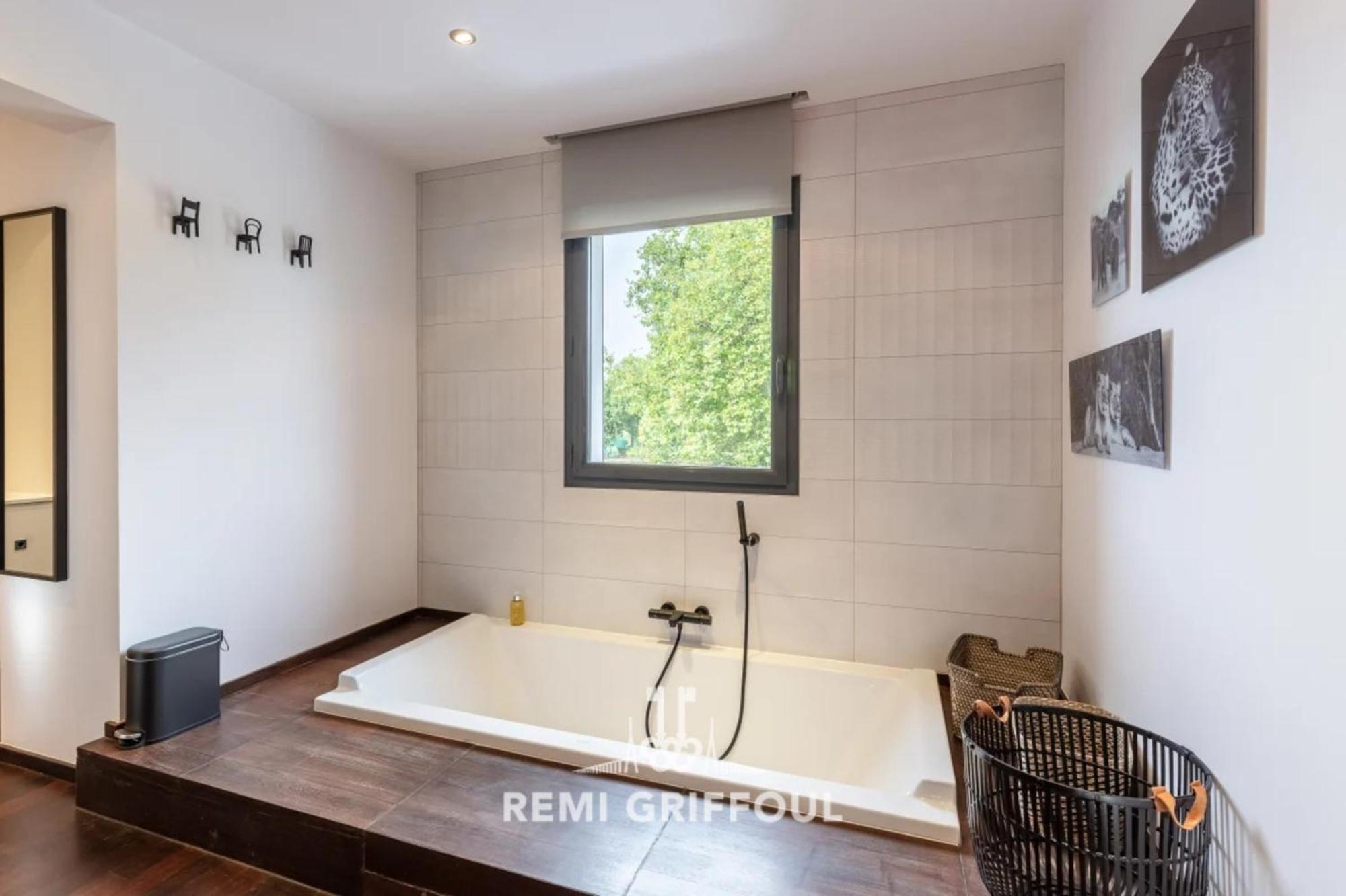 The Cosmopolitan Architect Design Home With Rooftop Jacuzzi 8 Guests Honfleur Dış mekan fotoğraf