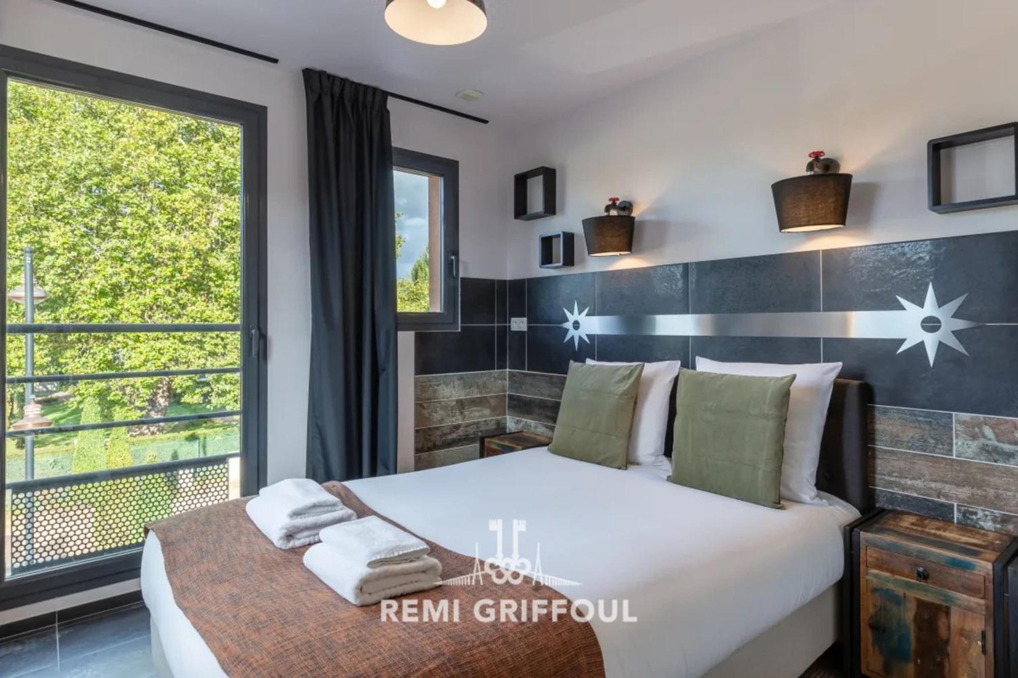 The Cosmopolitan Architect Design Home With Rooftop Jacuzzi 8 Guests Honfleur Dış mekan fotoğraf